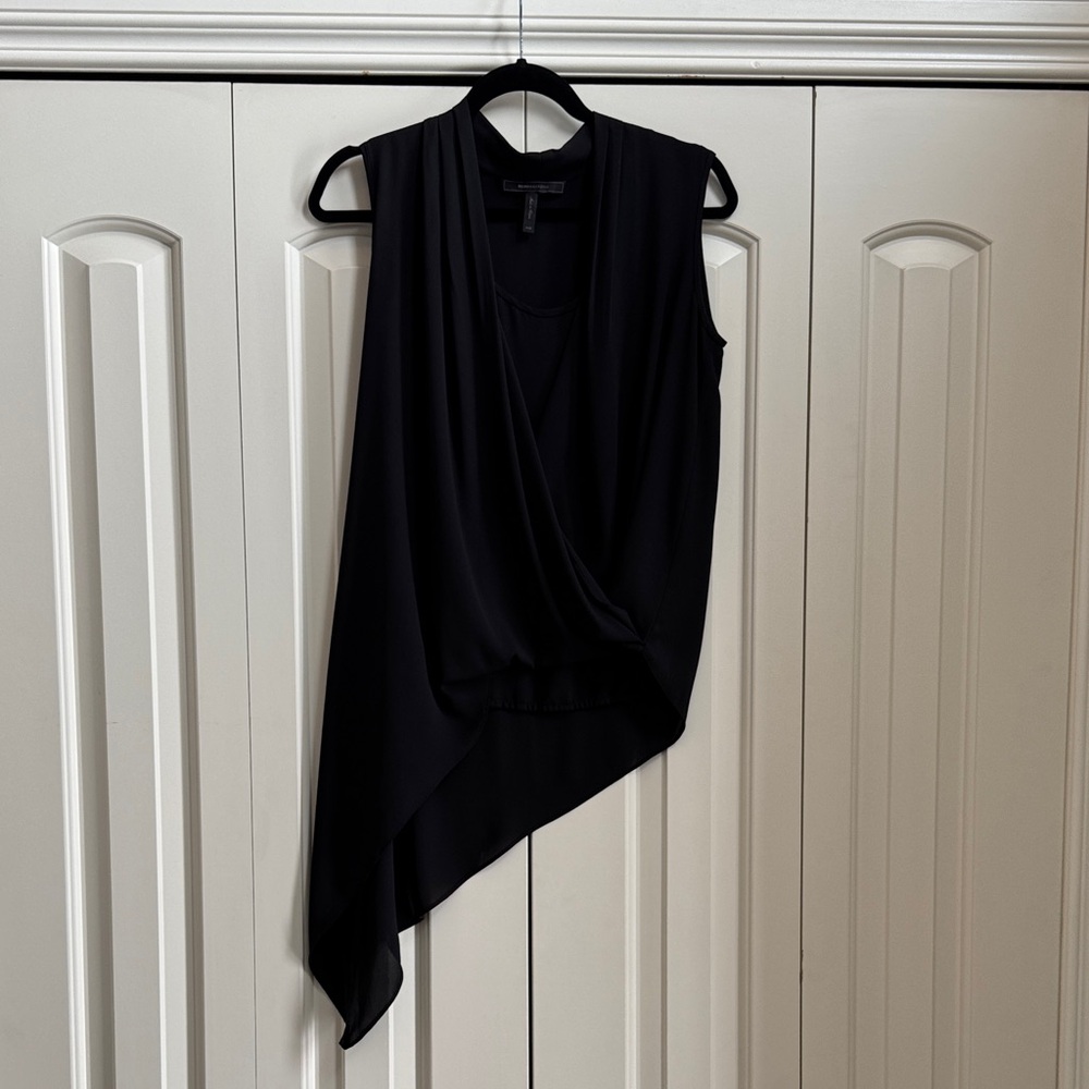 BCBGMaxAzria Black Asymmetrical Sleeveless Blouse